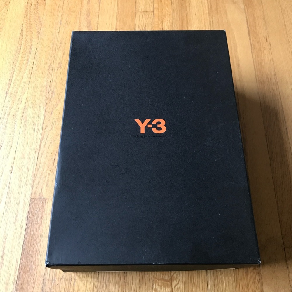 Y-3 - Picture 7 of 7